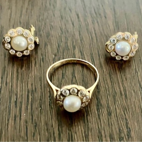 Gold Real 10k Set Earings and Ring #8 Gorgeous gift !! - Picture 2 of 2